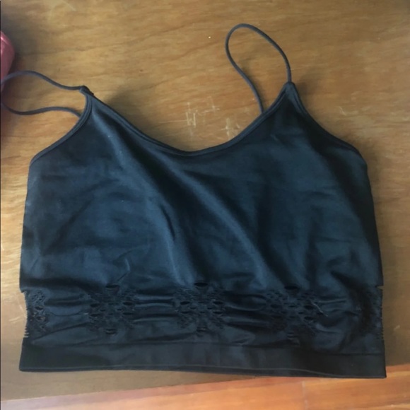 2 crop top with built in bra - Picture 3 of 3